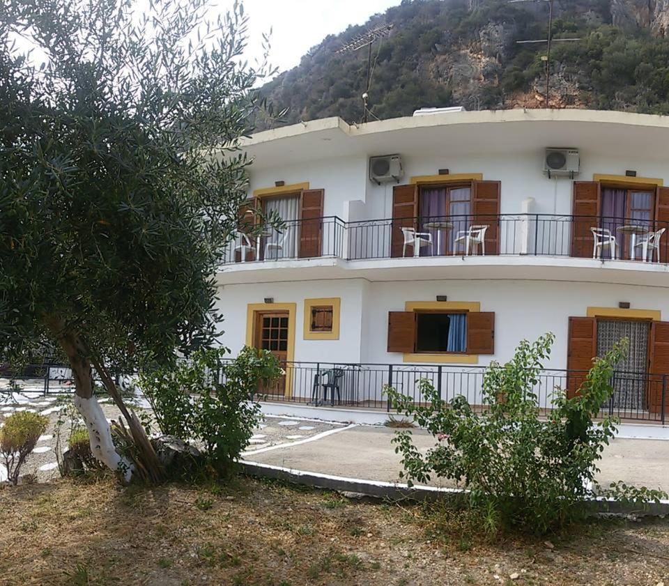Litheri-Studios&Apartment Paleokastritsa Exteriör bild